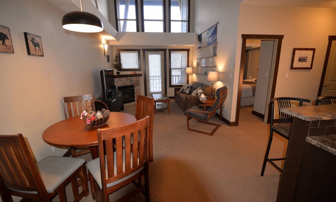 East Kootenay Condo | Fantastic Fernie Flat ! Central Location & Amenities