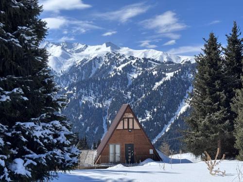 Issyk-Kul Region Ski Chalet | Fantastic view - Chalet Karakol