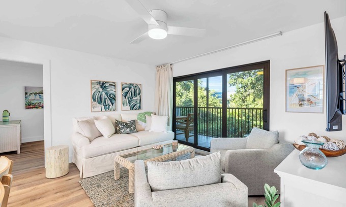 Park Shore Condo | Fantastic Views - Condo W Private Beach Access