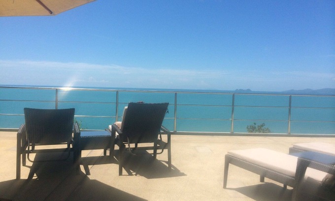 Bang Po Villa | Fantastic villa by the sea