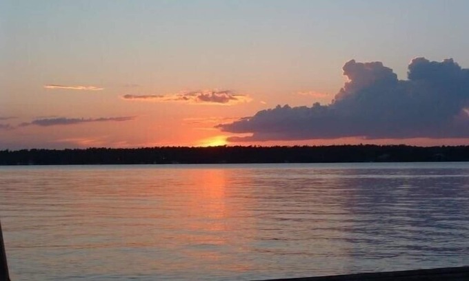 Dunsford Cottage | Fantastic Waterfront & Gorgeous Sunsets - Bobcaygeon - Kawartha Lakes