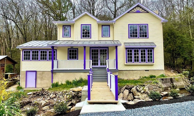 Rehrersburg House | Far out! Like visiting your hippie grandma: joyous, colorful, and a bit kooky.