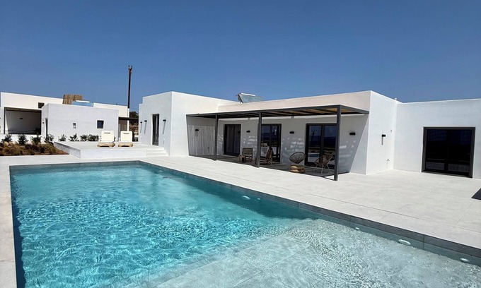 Aliki Villa | Faragas Hill Euphoria Villa