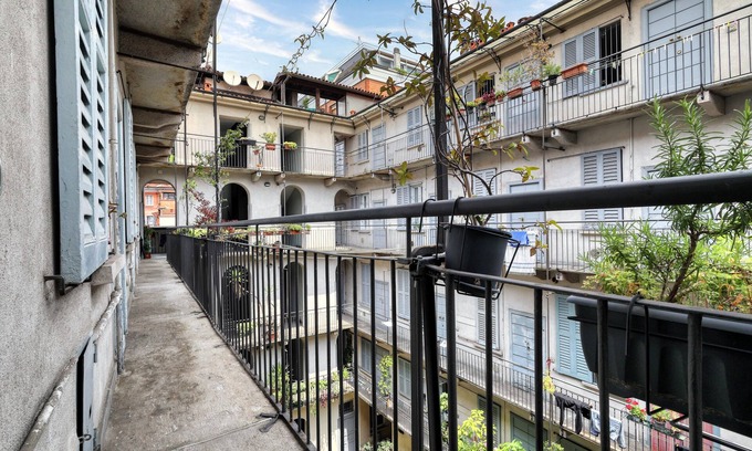 Porta Volta Apartment | Farini 6 - One Bedroom Apartment, Sleeps 3