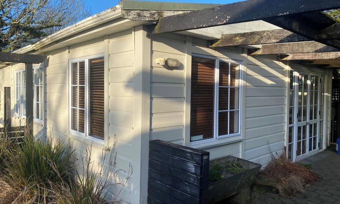 Kaimiro Cottage | Farm Cottage