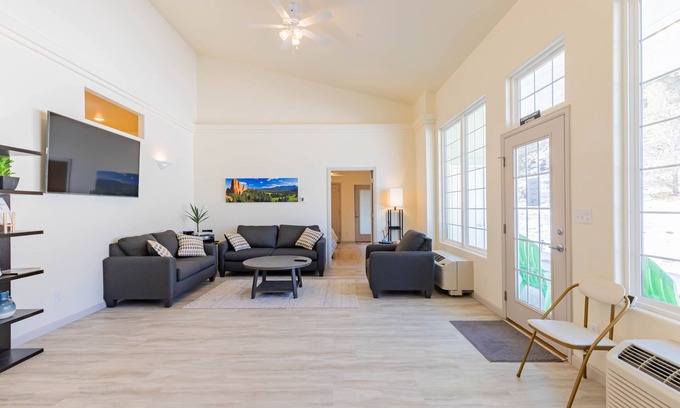 Mesa Cabin | Farm Sustainable Lodge in Molina Suite C