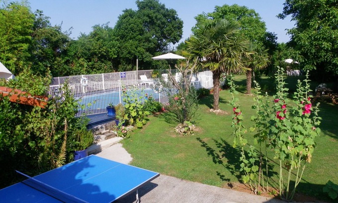 Sainte-Gemme-la-Plaine Other | Farmhouse 11 people with 10m private pool