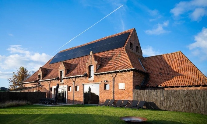 Moorslede House | Farmhouse 1919 with swimming pool & jacuzzi
