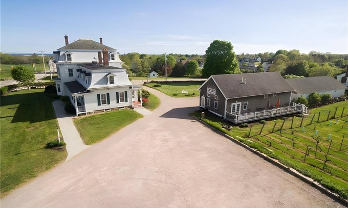 Westerly House | Farmhouse ∙ 3 guests