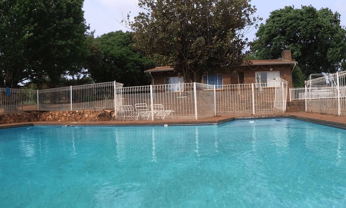 Mogale City Other | Farmhouse - 5 minutes to the Cradle of Humankind