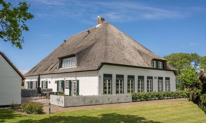 De Cocksdorp Other | Farmhouse in De Cocksdorp near Nature Reserve