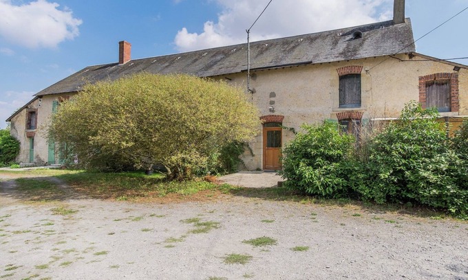 Giroux Other | Farmhouse in Giroux near Forest & Lake