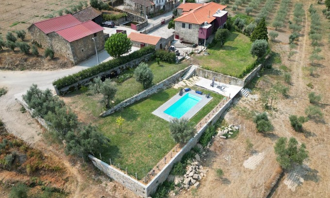 Penalva Do Castelo Other | Farmhouse 'Vilar Do Dão' with Lake View, Pool and Air Conditioning
