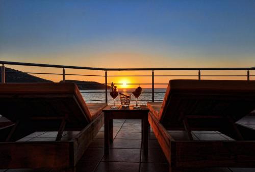 Marathopoli Apartment | Faros Luxury Suites