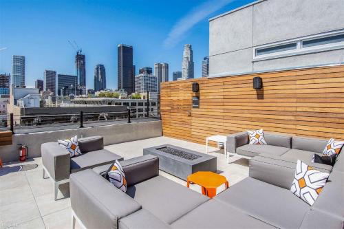 Historic Core Apartment | Fashion Loft 2 bedroom Downtown