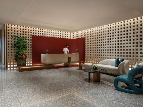 Longhua District Hotel | Fashion Town Hotel Shenzhen MGallery Collection