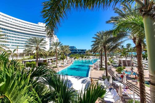 Mid Beach Resort | FB Miami Beach Tresor Private Luxury Suites