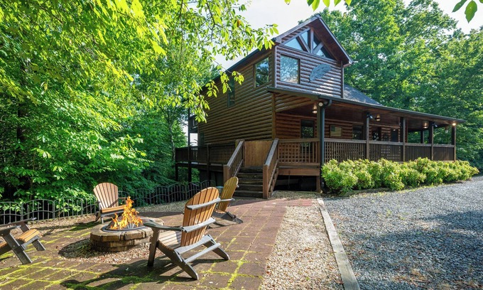 Blue Ridge Cabin | Feather Ridge - Blue Ridge, GA
