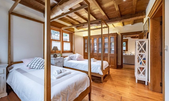 Oza de los Rios Cottage | Fee4Me La Casita de Oza