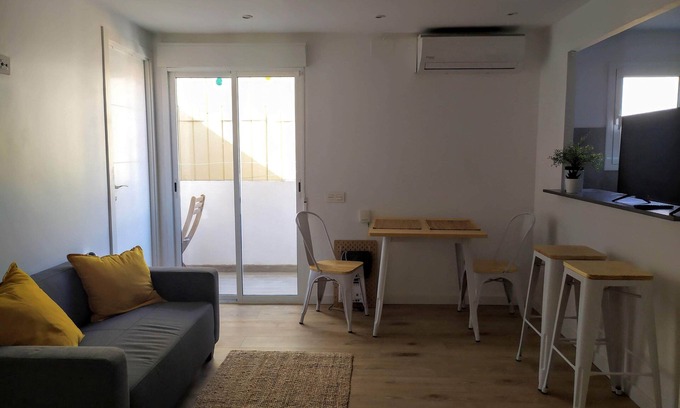 El Prat de Llobregat Apartment | Feel Welcome Barcelona #1 Smart Flat