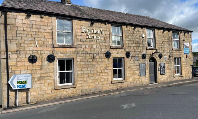 Blackburn Hotel | Feildens Arms & Hotel
