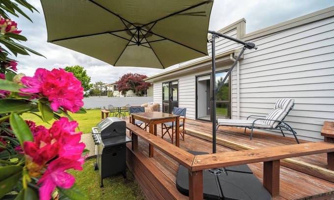 Te Anau House | Ferg Escape - Te Anau Holiday Home
