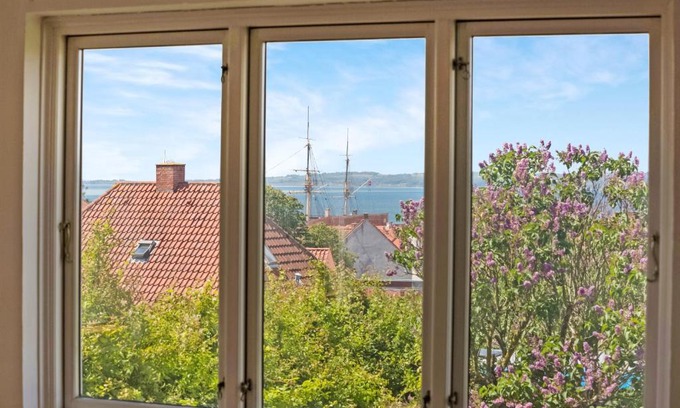 Syddjurs Kommune Bed & Breakfast | Ferielejligheder i centrum af smukke Ebeltoft