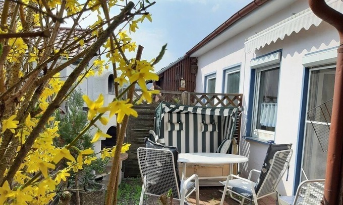 Karlstadt Apartment | Feriendomizil (60m2) mit Terrasse inkl. Strandkorb und Grill
