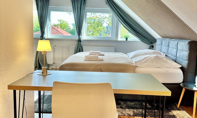 Dobbenviertel House | Ferienhaus: 4 Schlafzimmer, 2 Bäder, Küche, Terrasse und Grill