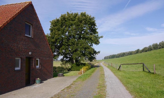 Sengwarden House | Ferienhaus am Nordseedeich in Alleinlage