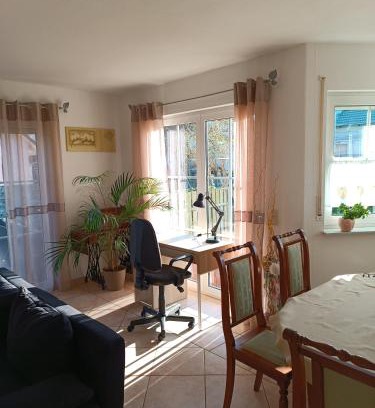 Ronneburg Apartment | Ferienhaus an der Ronneburg