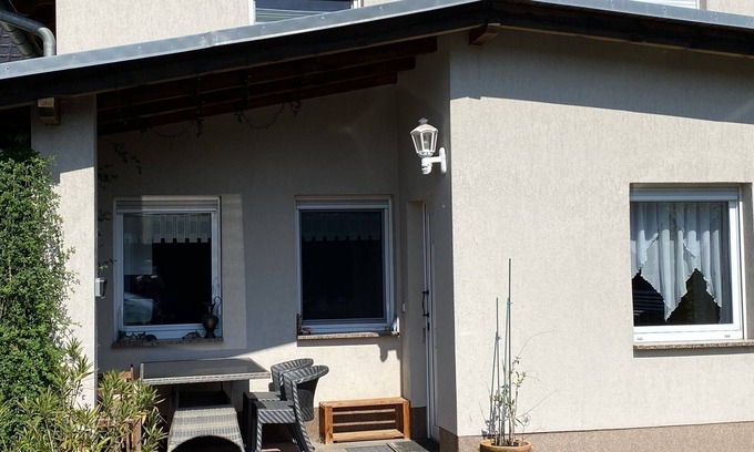 Kolkwitz House | Ferienhaus mit Terrasse auf Großem Grundstück