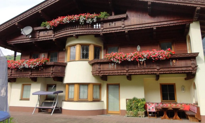 Vorderlanersbach Apartment | Ferienhaus Regina