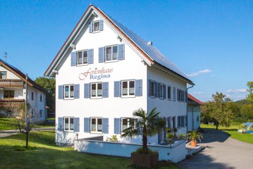 Oberrothan Apartment | Ferienhaus Regina