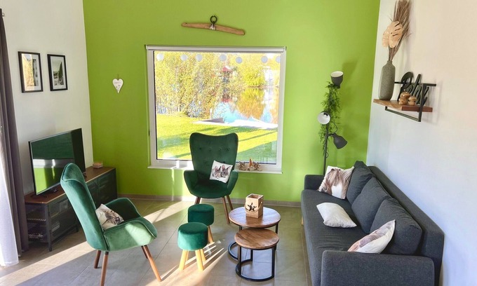 Twist House | FerienhausOase Casa Cavallo am See-Sauna, families/couples/seniors in nature