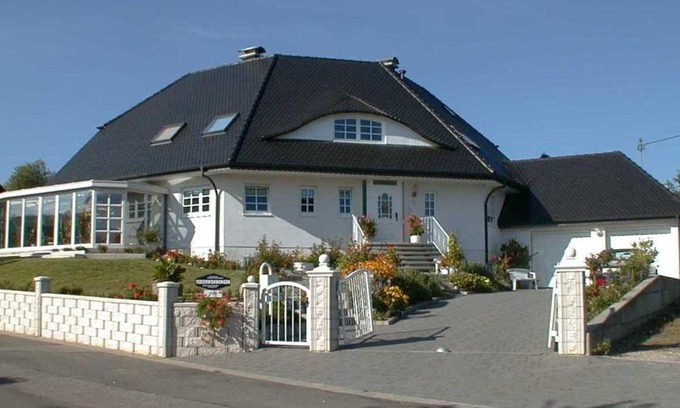 Schweigen-Rechtenbach Apartment | Ferienwohnung Grün
