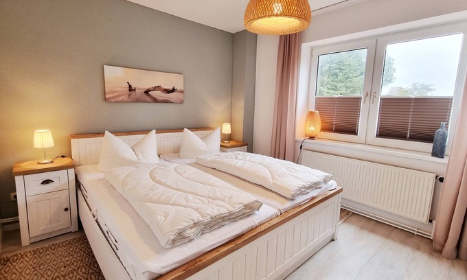 Kalifornien Apartment | Ferienwohnung "achtern Diek 1" 1. Reihe an der Ostseeküste, Hundefreundlich