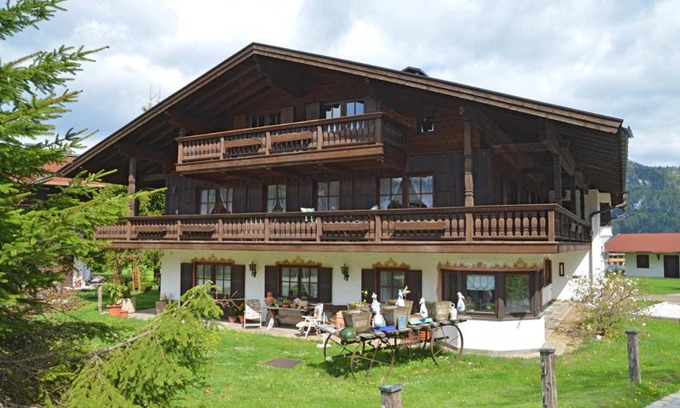 Blindau Apartment | Ferienwohnung Adlerhorst im Haus Lohrey
