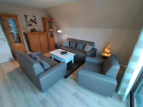 Oldersum Apartment | Ferienwohnung Am Ems-Seitenkanal 65353