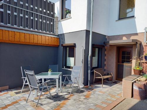 Leinatal Apartment | Ferienwohnung Am Wald
