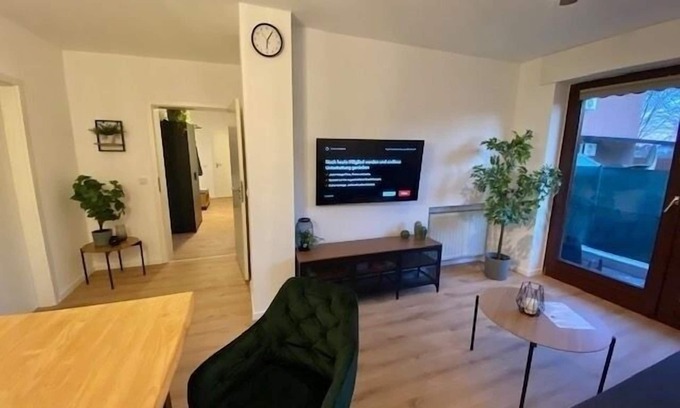 Voerde Apartment | Ferienwohnung/app. für 6 Gäste mit 79m² in Voerde