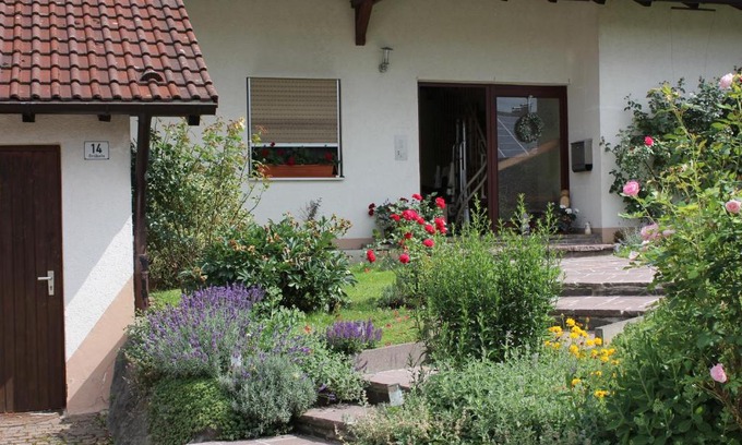 Weissensberg Apartment | Ferienwohnung Ausblick