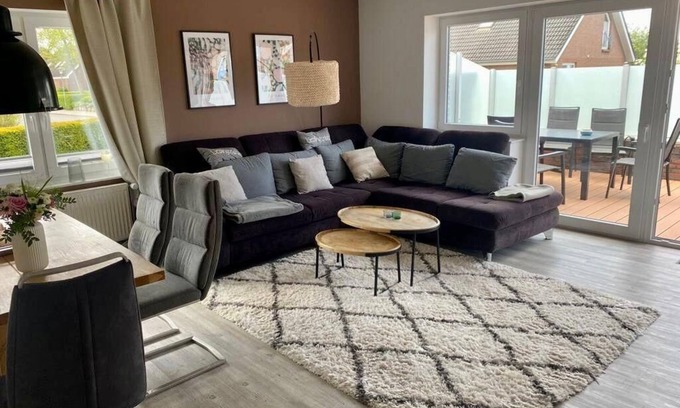 Burg auf Fehmarn Apartment | Ferienwohnung Emily ruhig gelegen und zentral in Burg (700 m bis Burgstaaken)