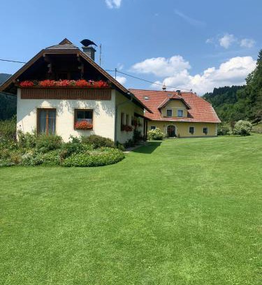 Frauenstein Apartment | Ferienwohnung Familie Kampl