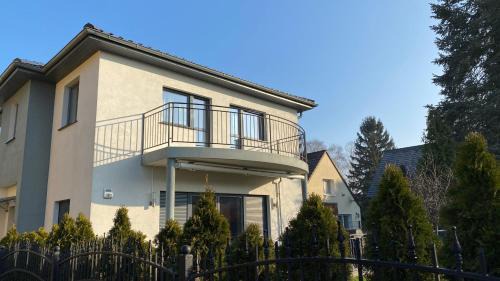 Marzahn Apartment | Ferienwohnung Fink