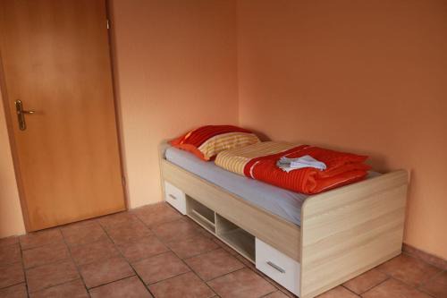 Hohenwarsleben Apartment | Ferienwohnung Götze