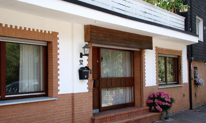 Altena Apartment | Ferienwohnung Heidi