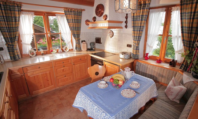Bad Feilnbach Apartment | Ferienwohnung "Hoamat" bis 4 Personen, 70 qm, 2 sep. Schlafzimmer, Balkon