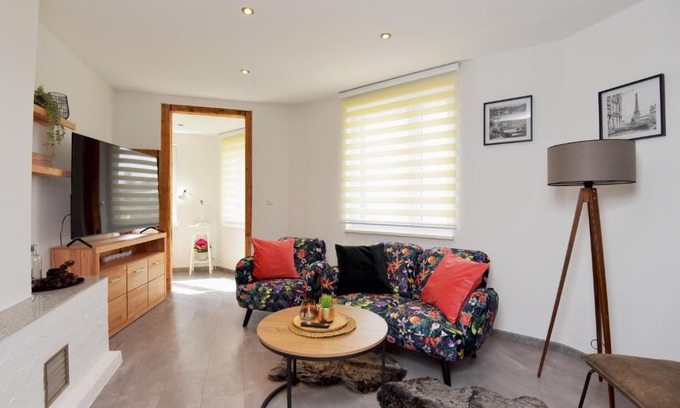 Zella-Mehlis Apartment | Ferienwohnung in ruhiger Lage von Zella-Mehlis/Wohnung Carola