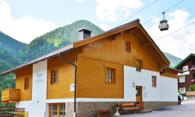 Kappl Apartment | Ferienwohnung in Tiroler Stil